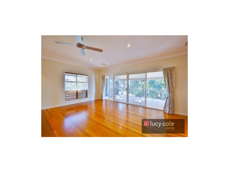 1/3 Joseph Street, Runaway Bay QLD 4216