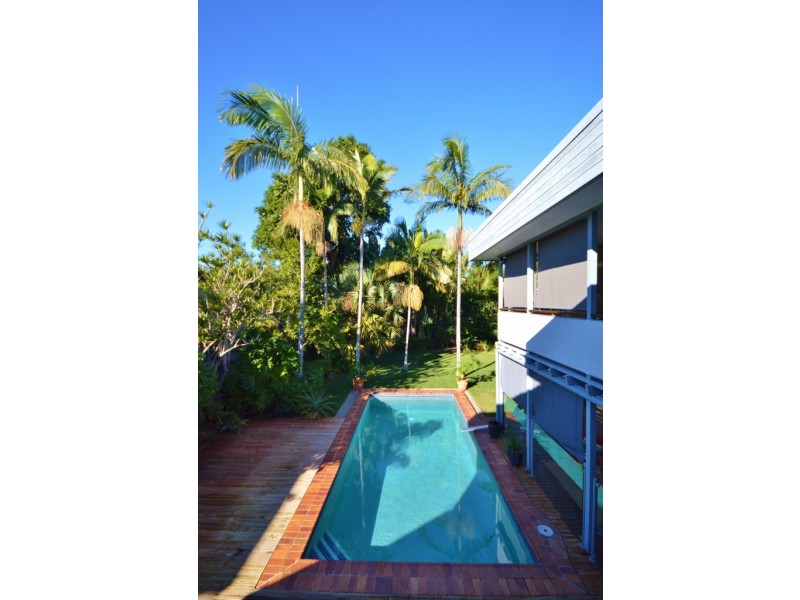 10 Yacht Street, Southport QLD 4215