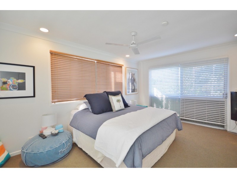 10 Yacht Street, Southport QLD 4215
