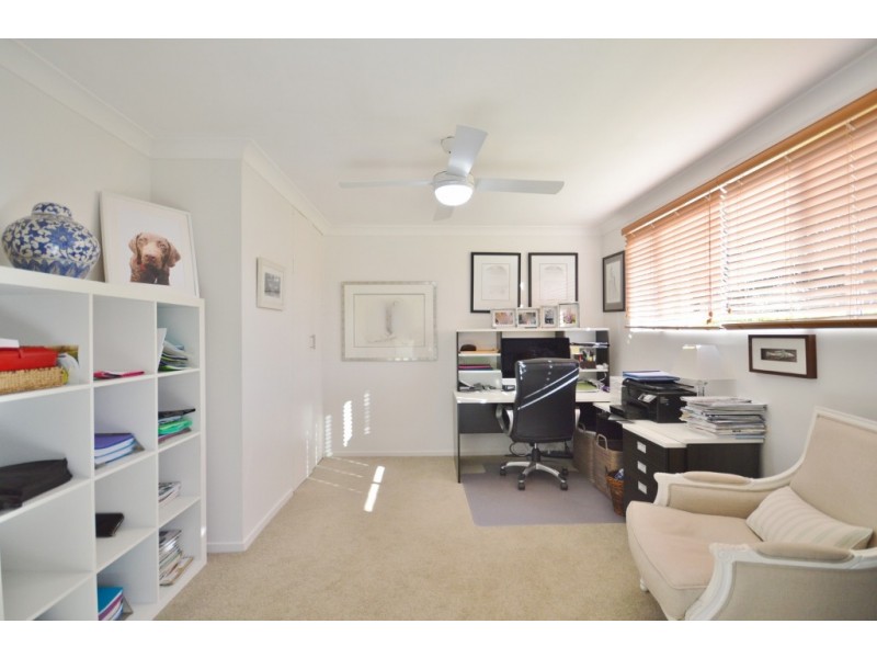 10 Yacht Street, Southport QLD 4215