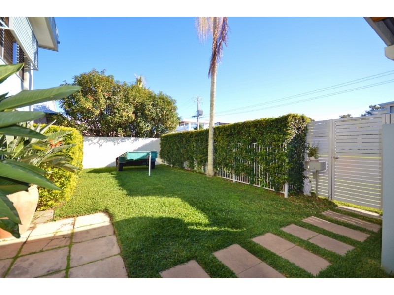 10 Yacht Street, Southport QLD 4215