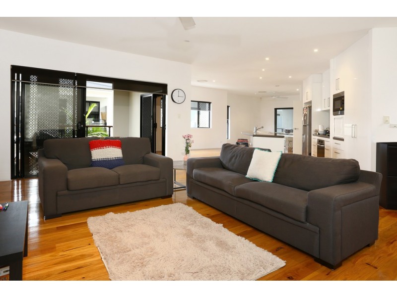 3/134 Ridgeway Avenue, Southport QLD 4215