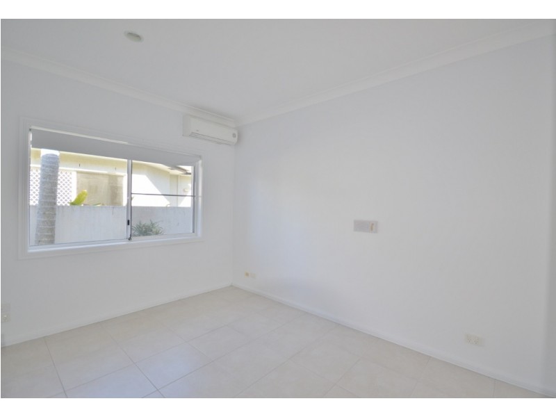 118 Edinburgh Road, Benowa Waters QLD 4217