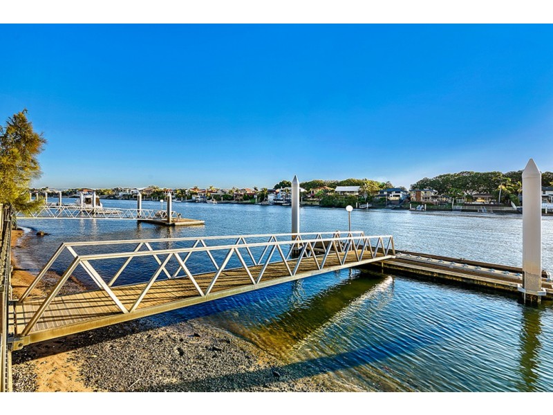 27 Sir Bruce Small Blvd, Benowa Waters QLD 4217