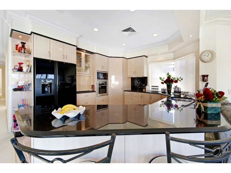 85/40 Cotlew Street East, Southport QLD 4215