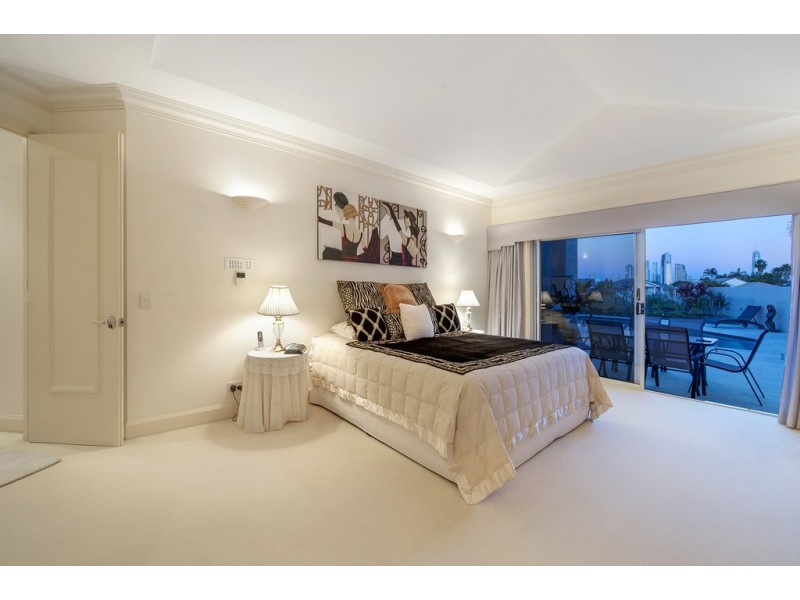 85/40 Cotlew Street East, Southport QLD 4215