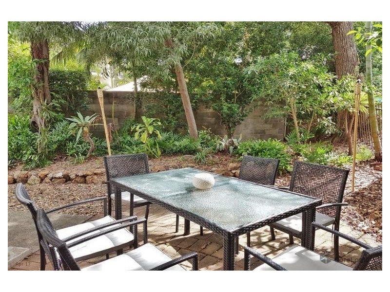 4/39 Old Burleigh Rd, Surfers Paradise QLD 4217