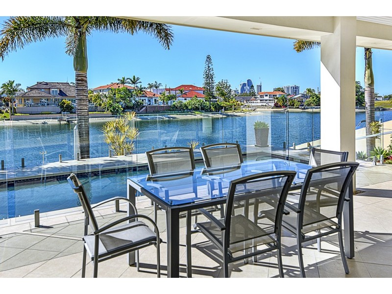 23 Saxonvale Terrace, Mermaid Waters QLD 4218