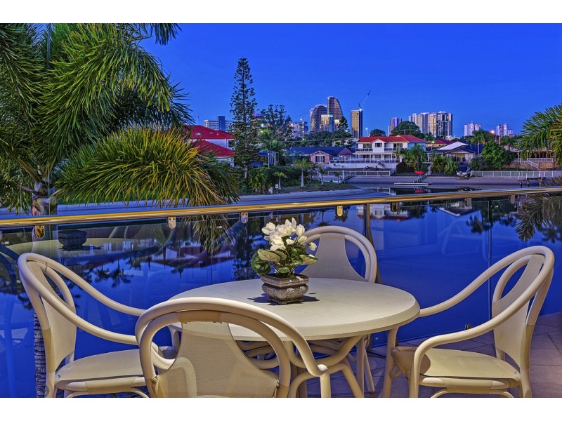 23 Saxonvale Terrace, Mermaid Waters QLD 4218