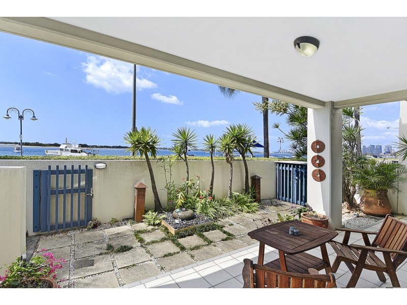 3/326 ‘Deepwater Point’ Marine Parade, Labrador QLD 4215