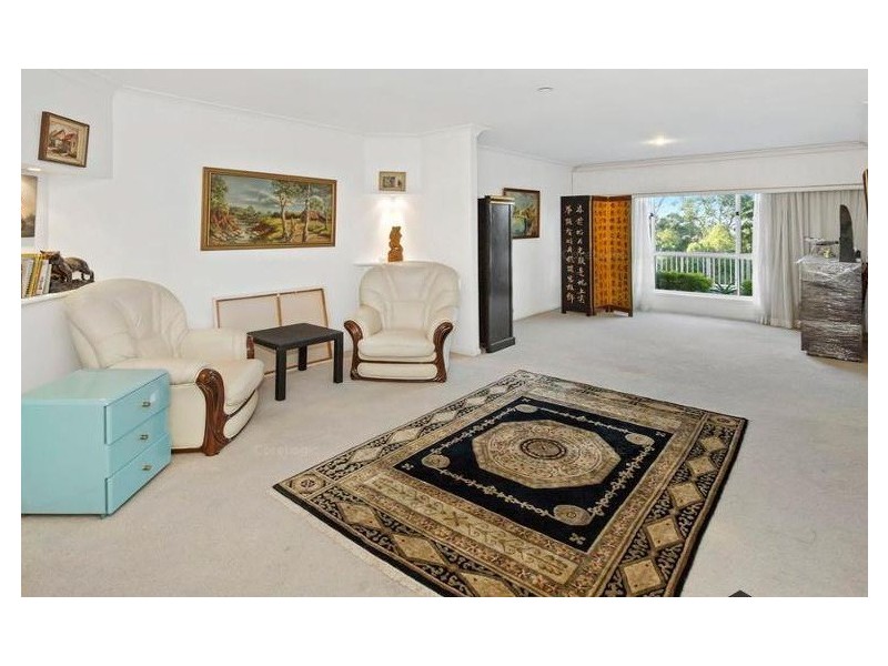 11 Highvale Drive, Helensvale QLD 4212