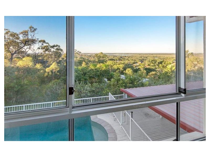 11 Highvale Drive, Helensvale QLD 4212