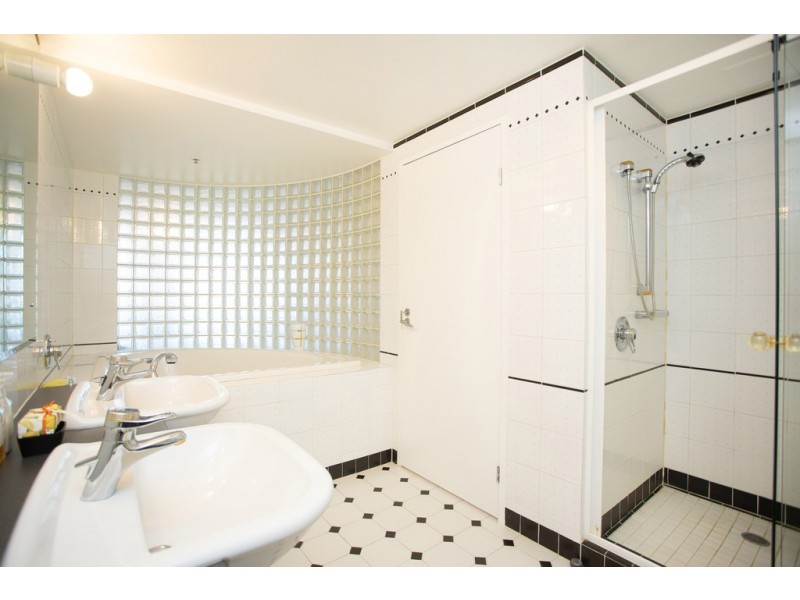 37/12 ”Grand Mariner” Commodore Drive, Paradise Waters QLD 4217