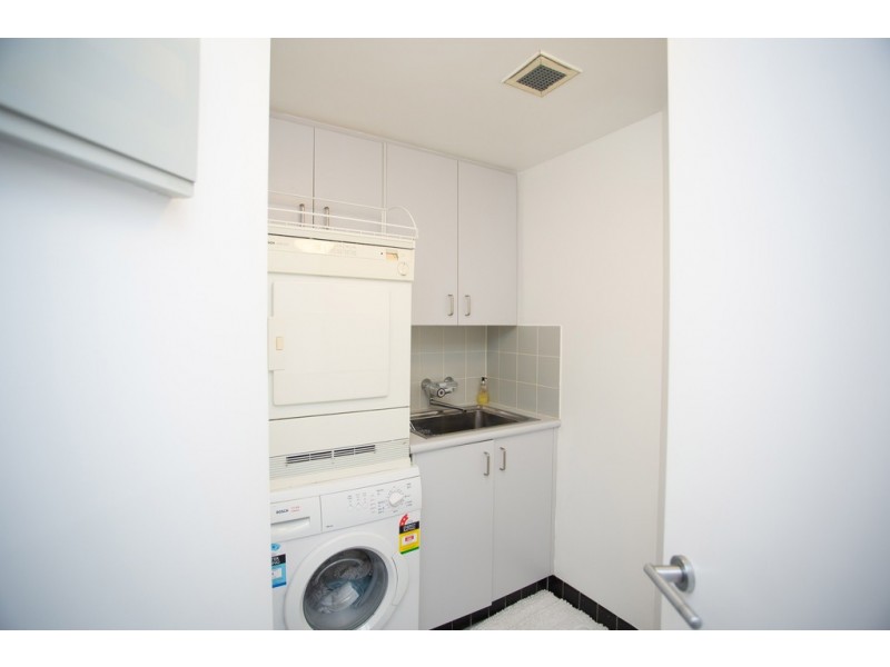 37/12 ”Grand Mariner” Commodore Drive, Paradise Waters QLD 4217