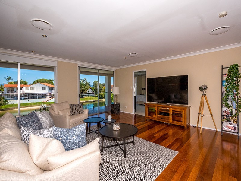 18 Gibraltar Drive, Isle Of Capri QLD 4217