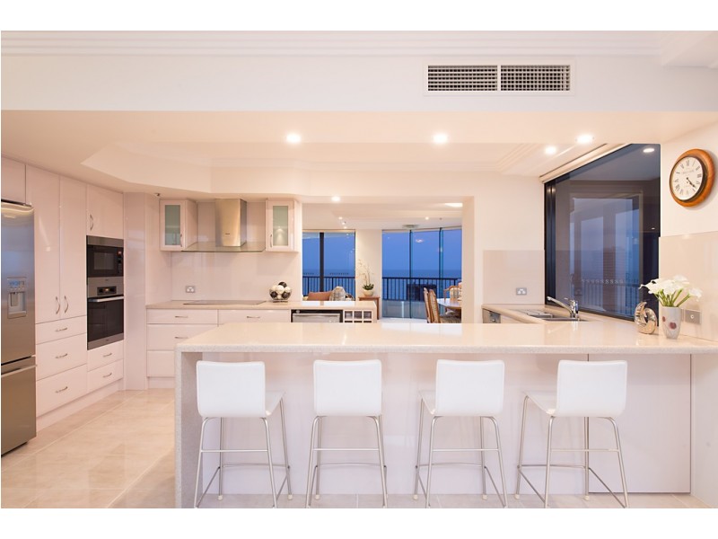 19/3510 ‘Silverpoint’ Main Beach Parade, Main Beach QLD 4217