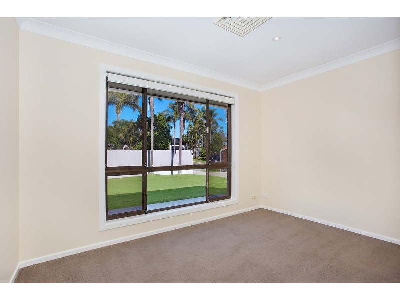 1 Panitz Street, Bundall QLD 4217