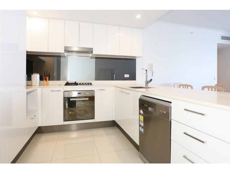11109/5 ‘Waterpoint’ Harbourside Court, Biggera Waters QLD 4216