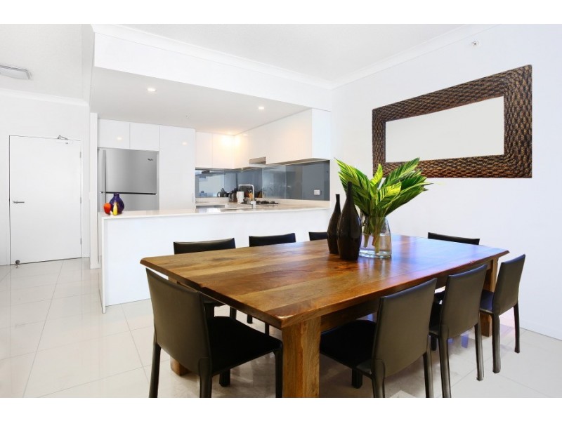 11109/5 ‘Waterpoint’ Harbourside Court, Biggera Waters QLD 4216
