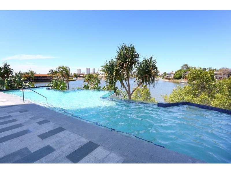 11109/5 ‘Waterpoint’ Harbourside Court, Biggera Waters QLD 4216
