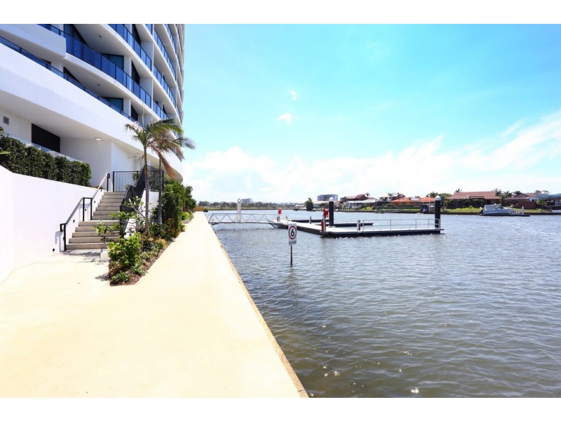 11109/5 ‘Waterpoint’ Harbourside Court, Biggera Waters QLD 4216