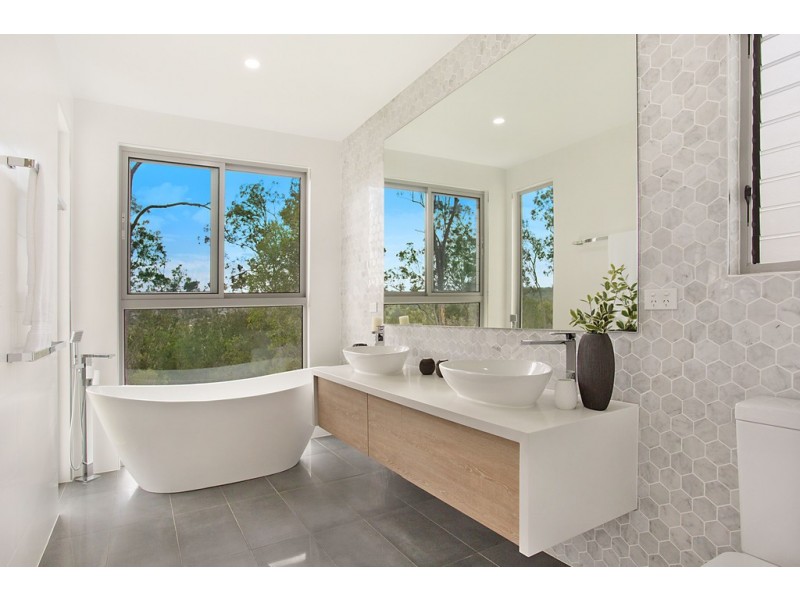 46 Carrington Road, Bonogin QLD 4213