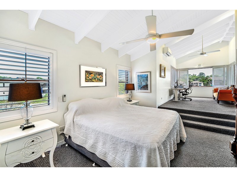 19 Brighton Parade, Southport QLD 4215