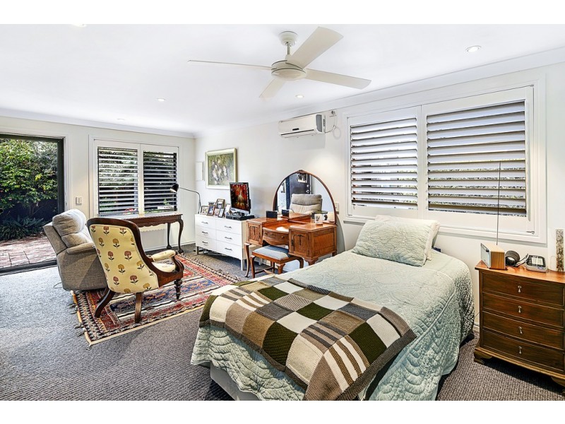 19 Brighton Parade, Southport QLD 4215