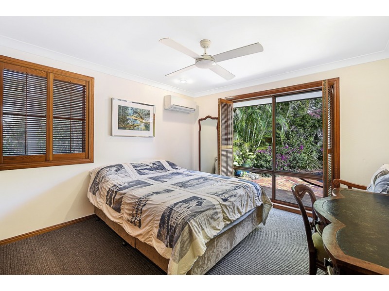 19 Brighton Parade, Southport QLD 4215