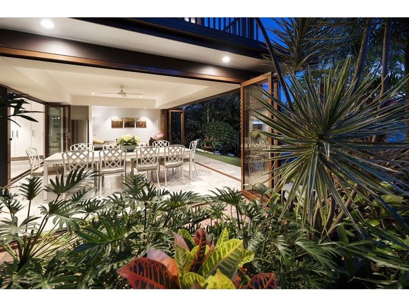 19 Brighton Parade, Southport QLD 4215