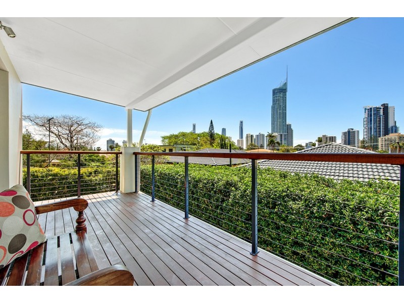 6 Brindisi Ave, Isle Of Capri QLD 4217