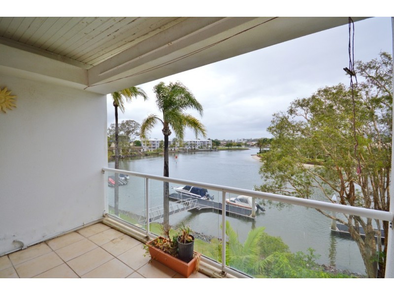 17/52 Back Street, Biggera Waters QLD 4216