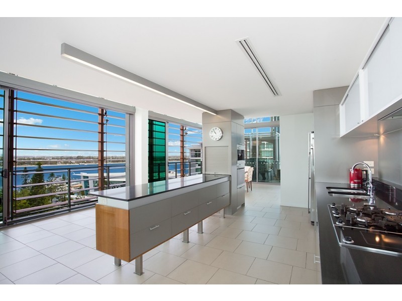 5601 Ephraim Island, Paradise Point QLD 4216