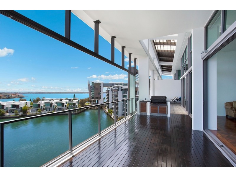 5601 Ephraim Island, Paradise Point QLD 4216