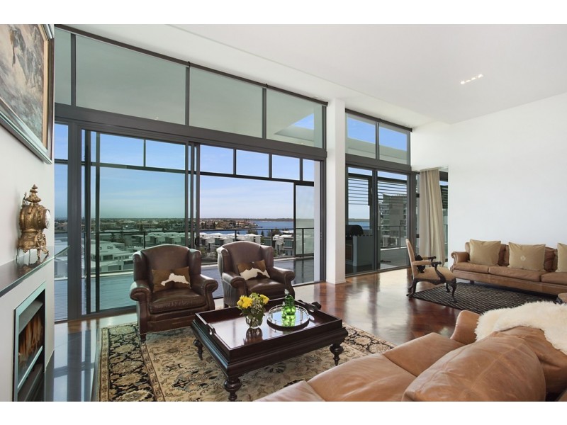 5601 Ephraim Island, Paradise Point QLD 4216