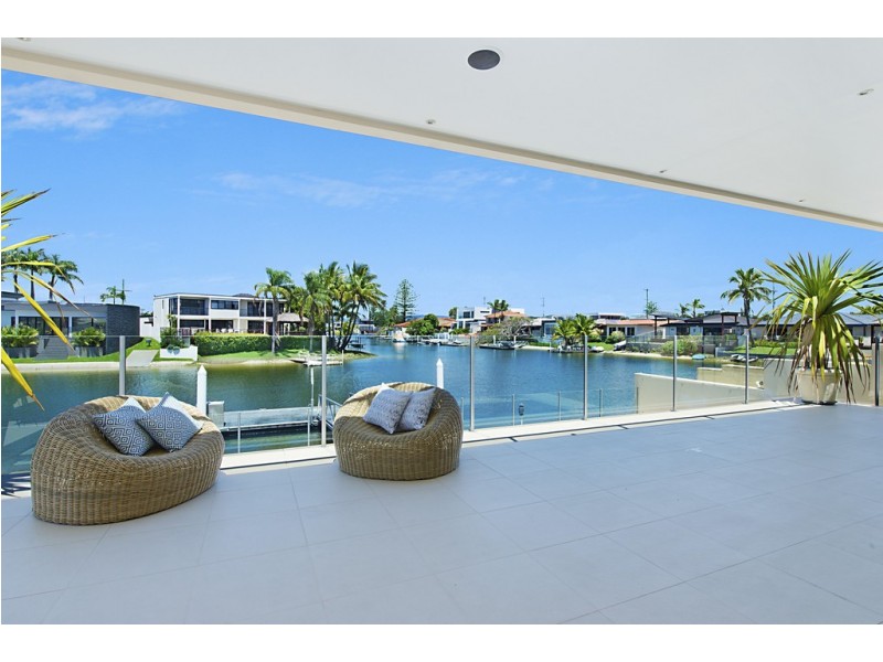 46 Salerno Street, Isle Of Capri QLD 4217