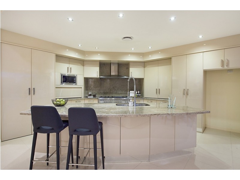 46 Salerno Street, Isle Of Capri QLD 4217