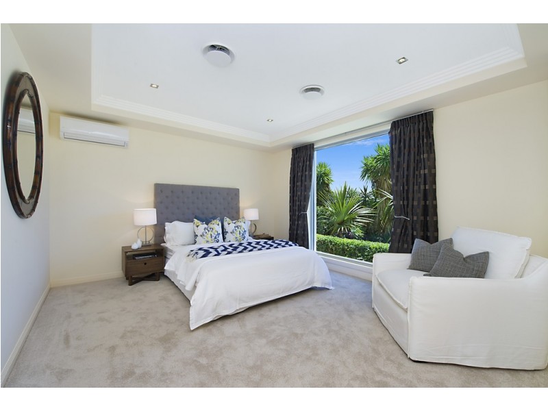 46 Salerno Street, Isle Of Capri QLD 4217