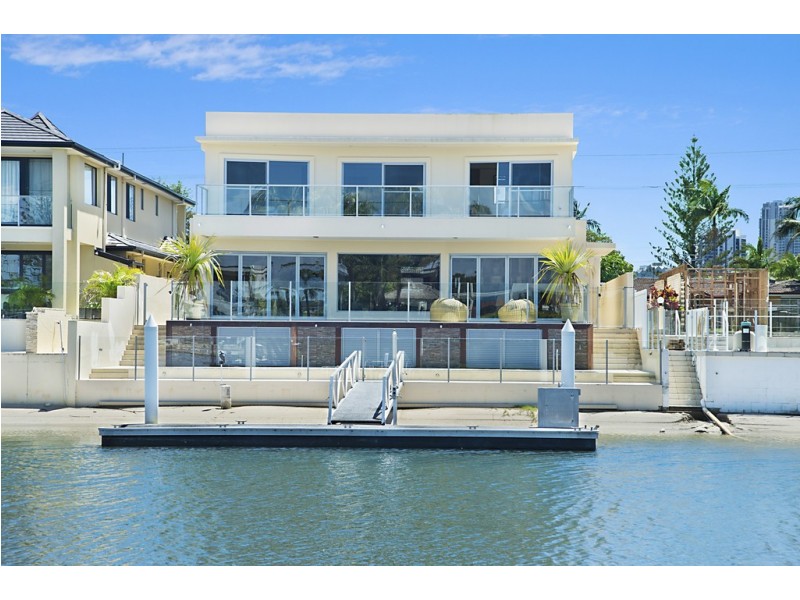 46 Salerno Street, Isle Of Capri QLD 4217