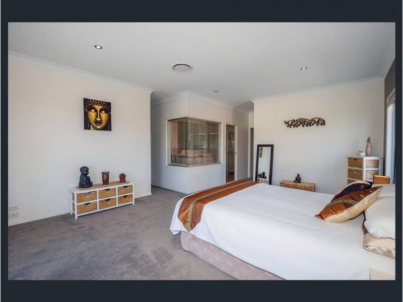 2/30 Heights Drive, Robina QLD 4226