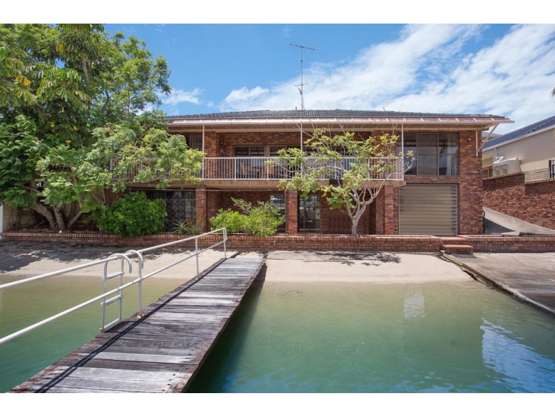 42 Norseman Court, Paradise Waters QLD 4217