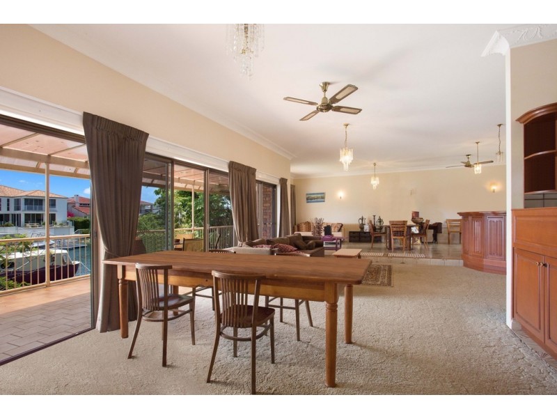 42 Norseman Court, Paradise Waters QLD 4217