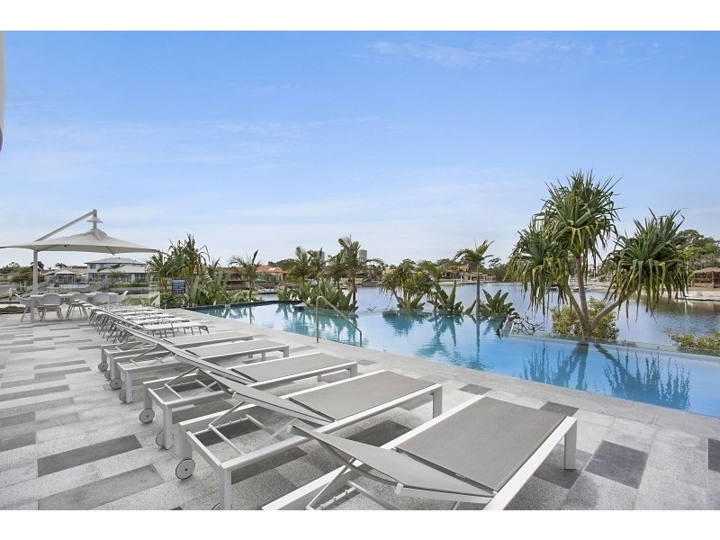 1308/5 ‘Waterpoint’ Harbourside Court, Biggera Waters QLD 4216