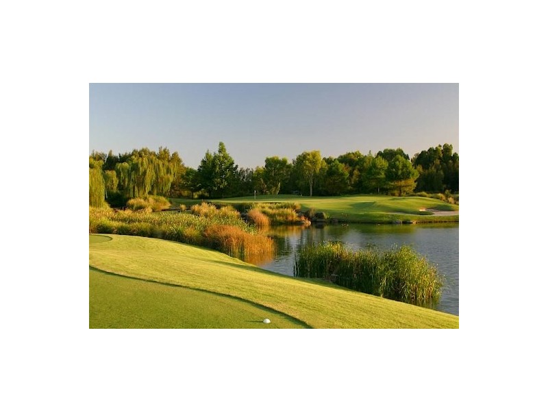 42 Lakelands Drive, Merrimac QLD 4226