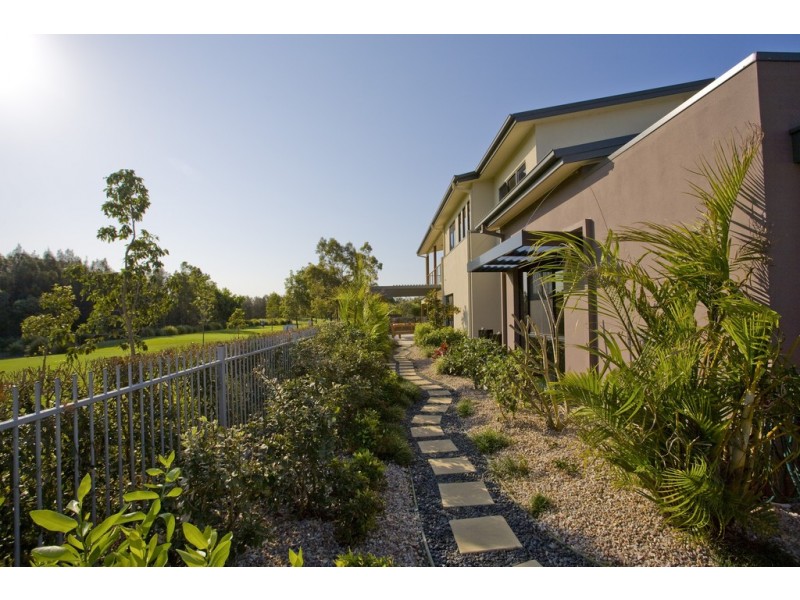 42 Lakelands Drive, Merrimac QLD 4226