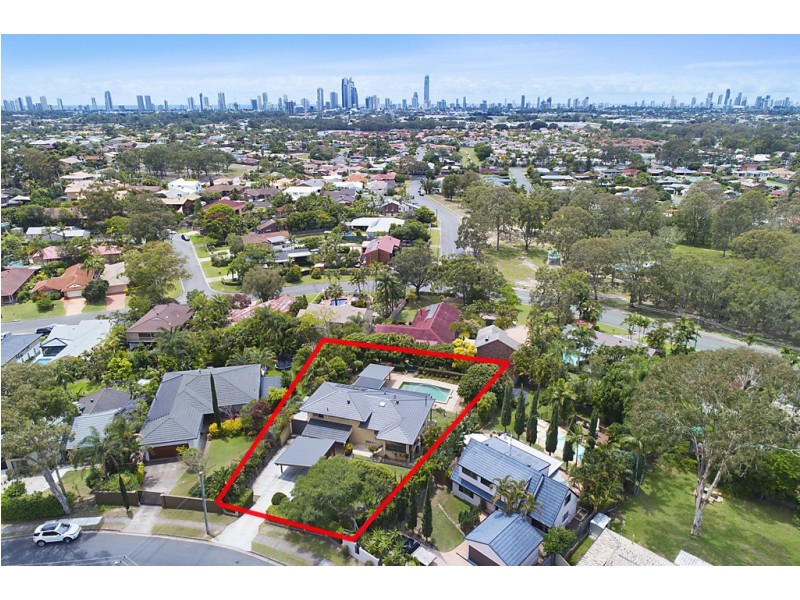 23 Tambourah Drive, Benowa QLD 4217