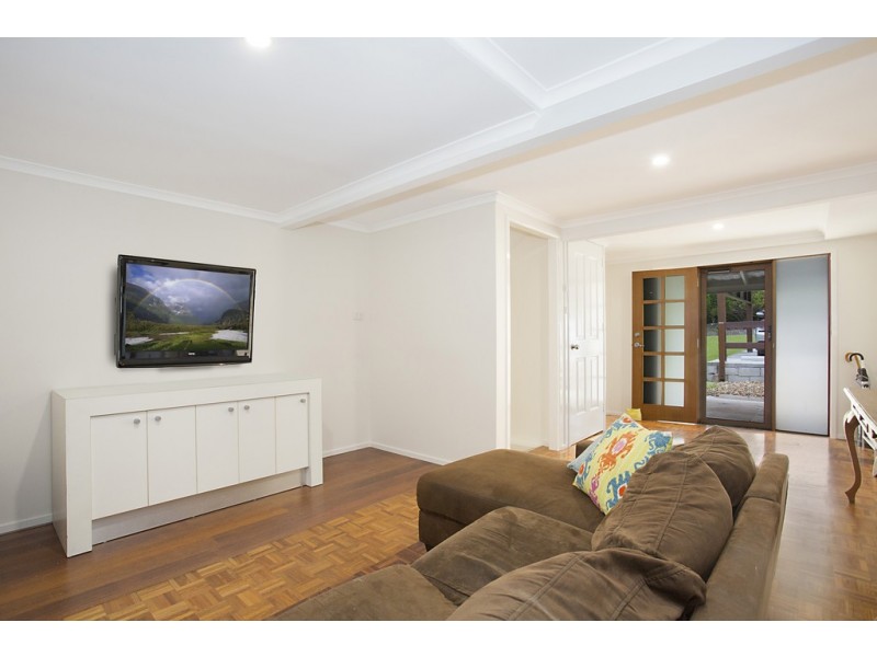 23 Tambourah Drive, Benowa QLD 4217