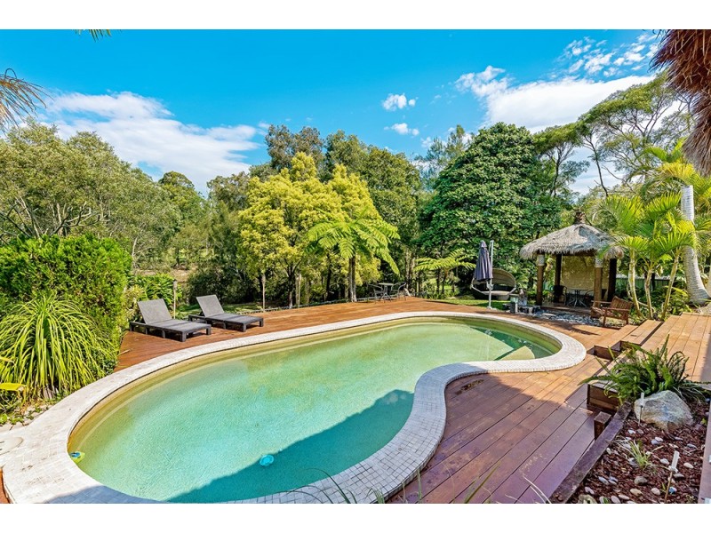 18 Carnoustie Court, Robina QLD 4226