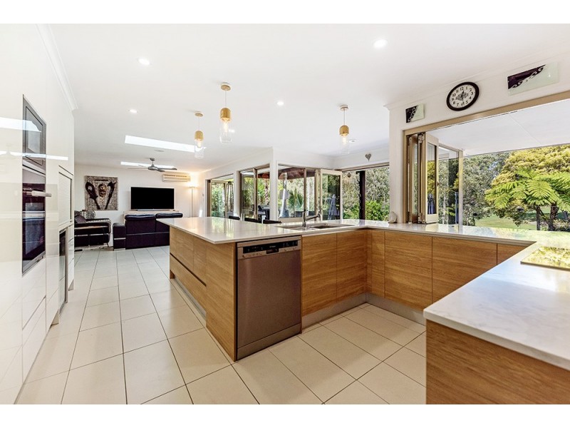 18 Carnoustie Court, Robina QLD 4226