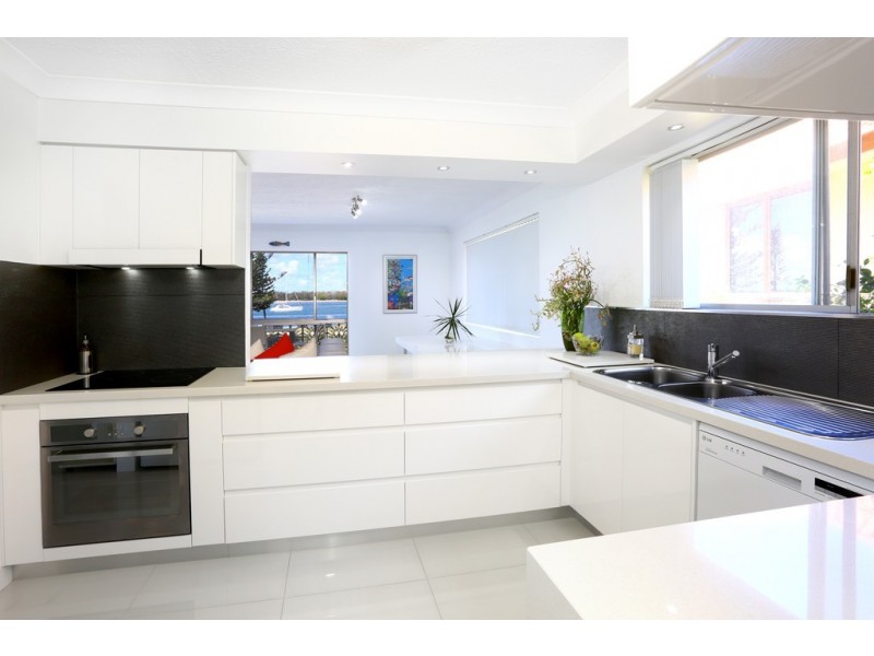3/464 Marine Parade, Biggera Waters QLD 4216